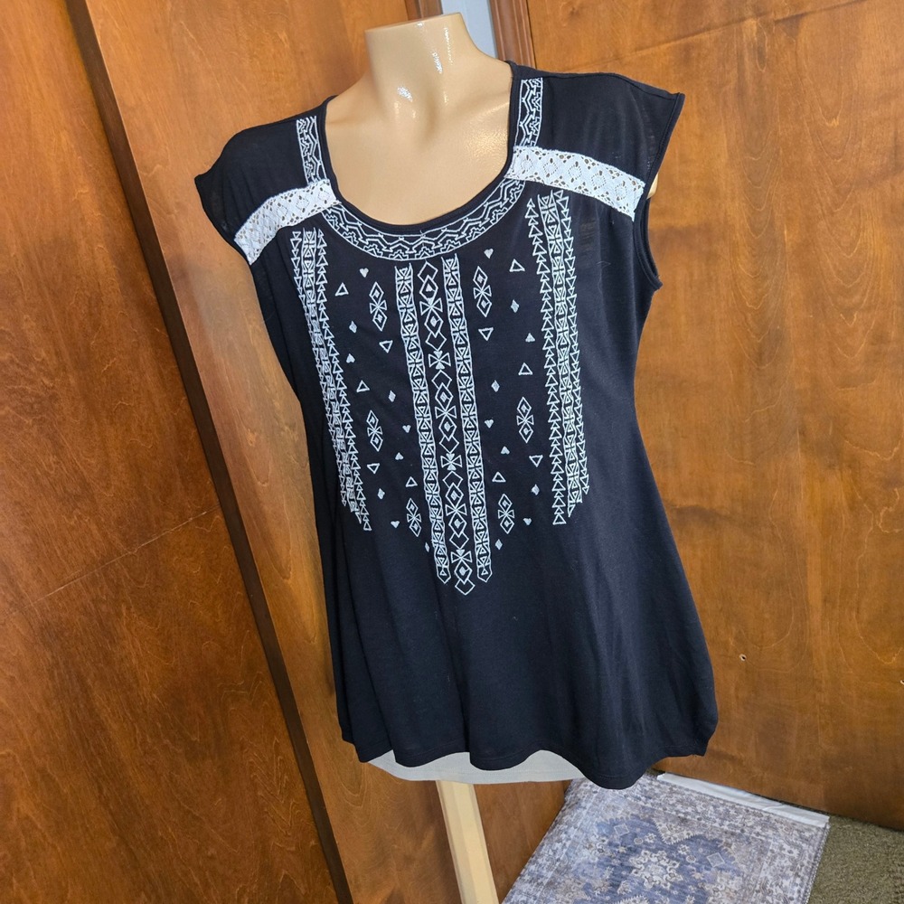 RXB VTG Womens Tunic‎ Black Small Sharkbite Embroidered Crochet Lace Boho Top